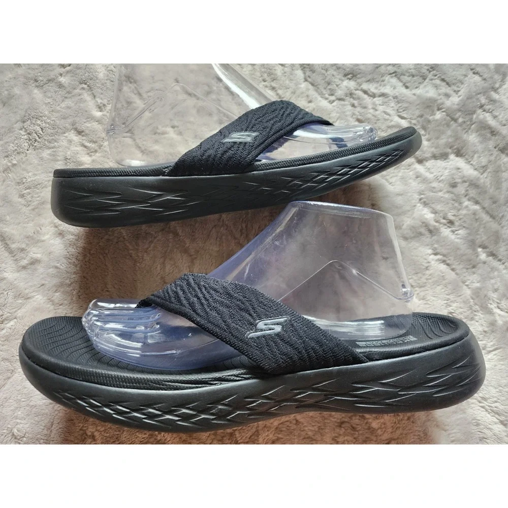 Skechers On-The-Go 600 Sunny Black Flip Flop Sandals Womens 10 140037